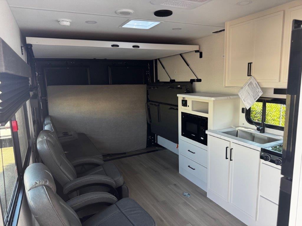 2026 Grand Design Momentum MAV 27MAV - Image 30