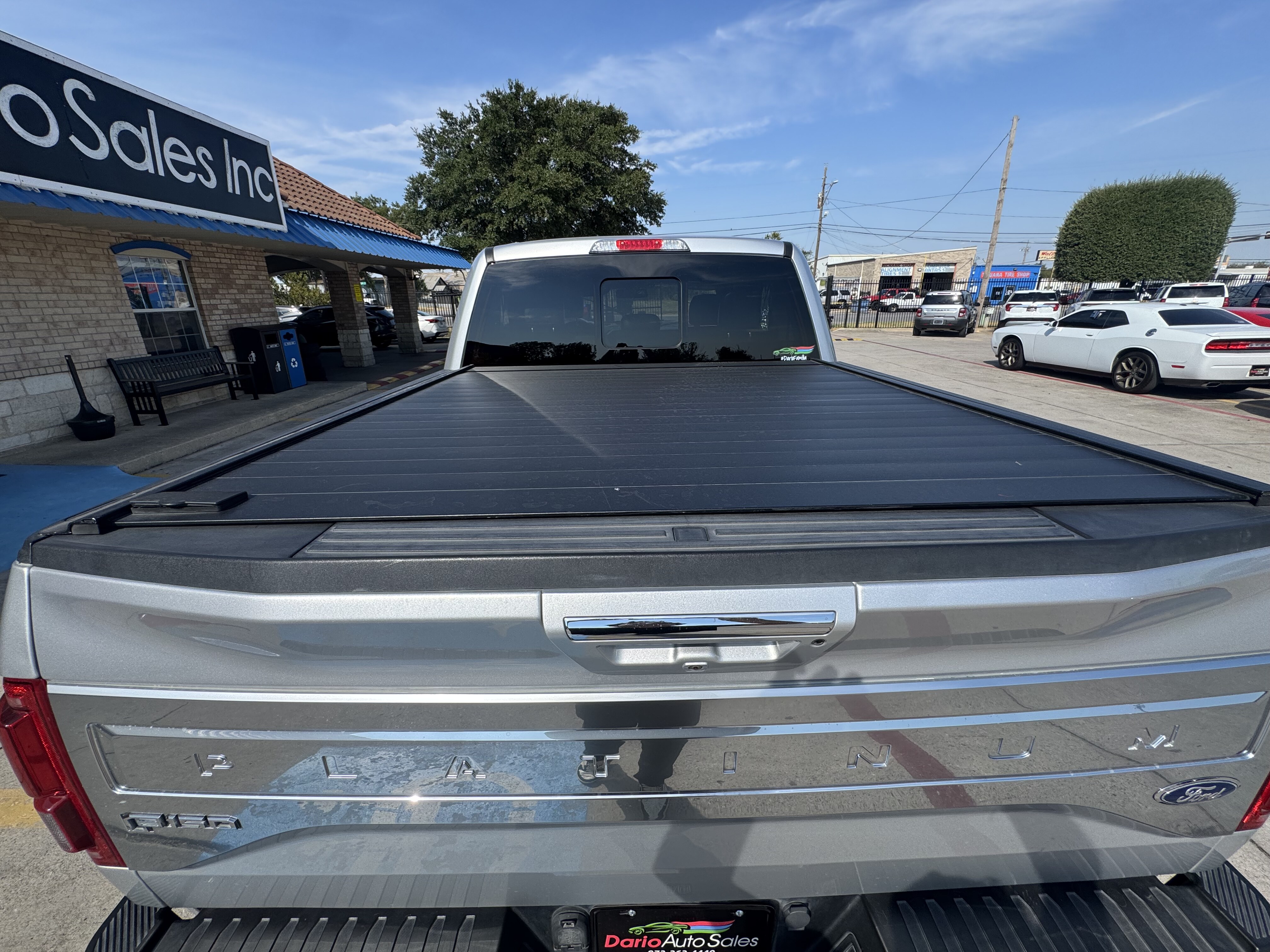 2015 Ford F150 Pickup Crew Cab Platinum 4WD - Image 9