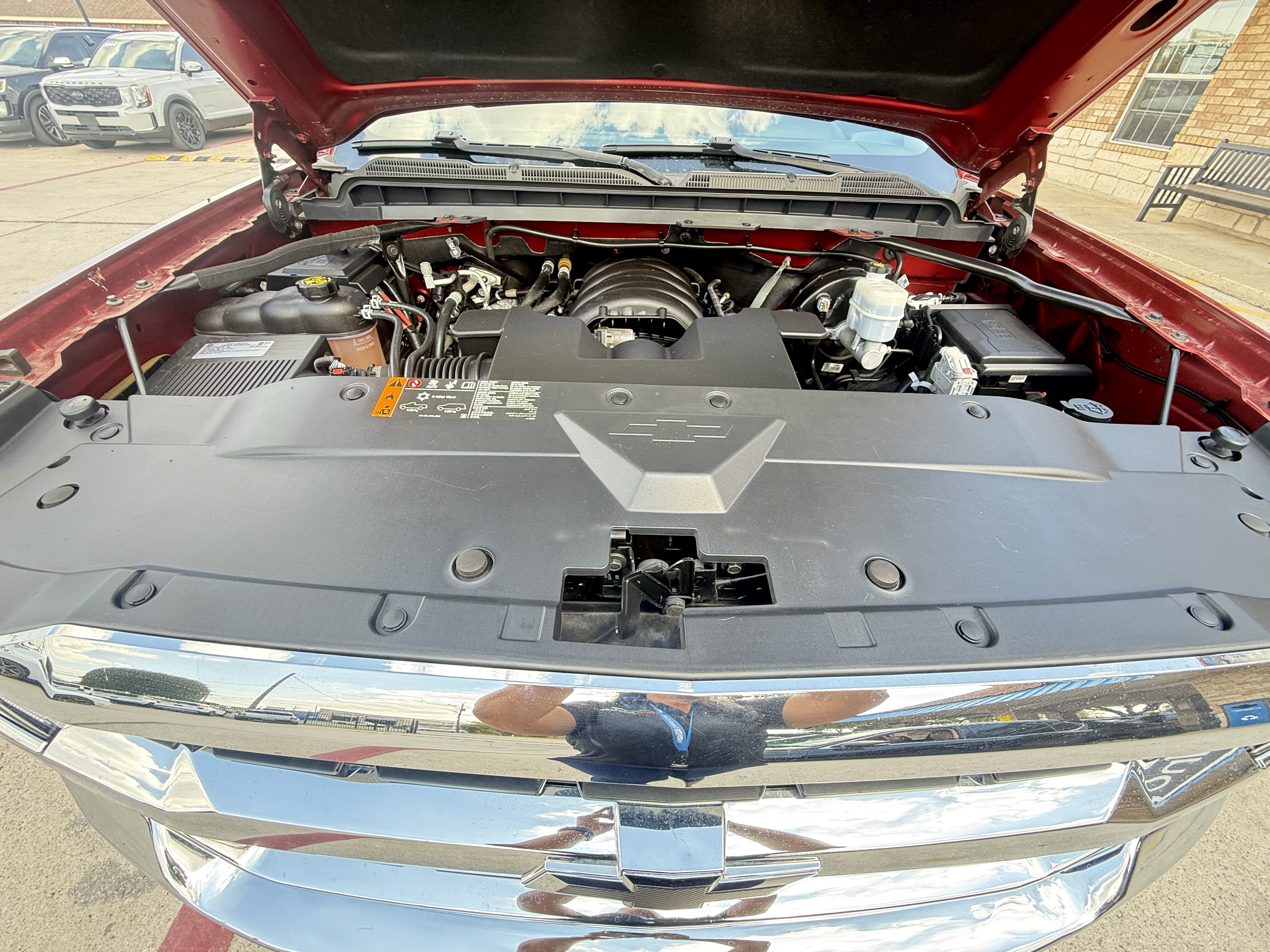 2018 Chevrolet Silverado 1500 Crew Cab LT 4WD - Image 30
