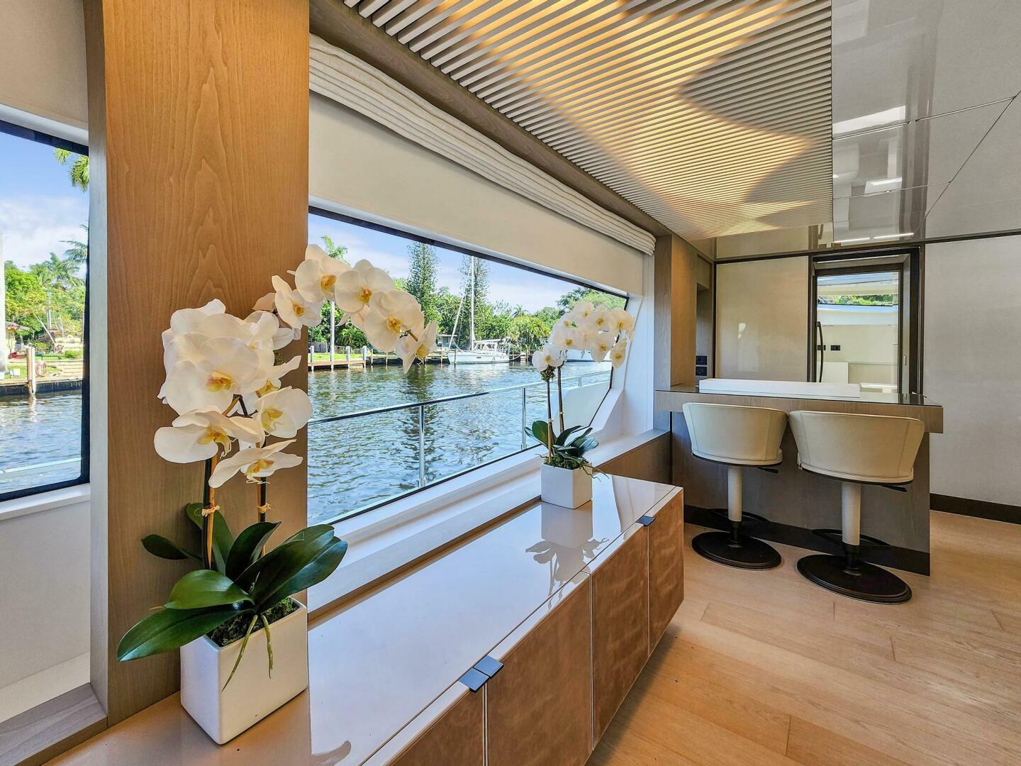 2021 Ferretti Yachts 850 - Image 39