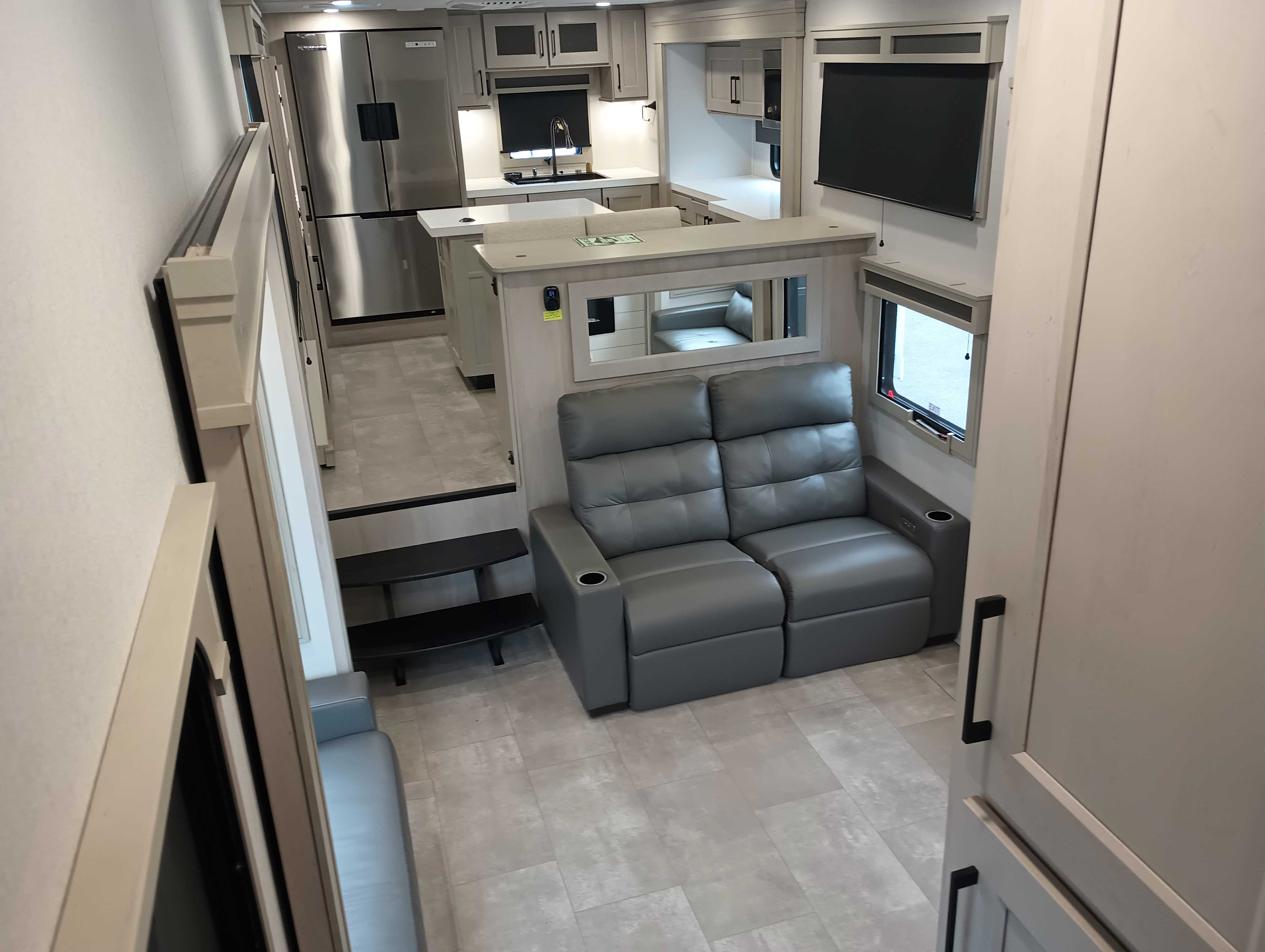 2025 Grand Design Solitude 390RK - Image 25