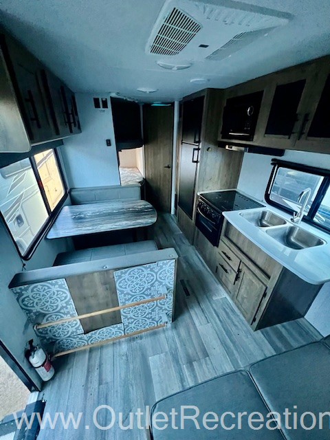 2023 Heartland Pioneer BH250 - Image 5