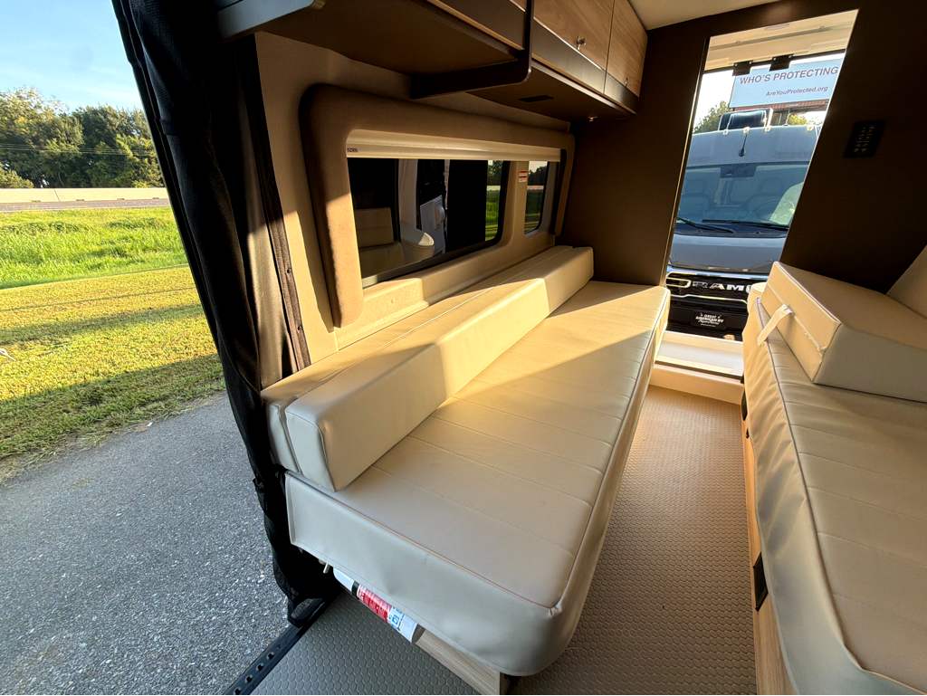 2027 ENTEGRA COACH ETHOS 20T - Image 15