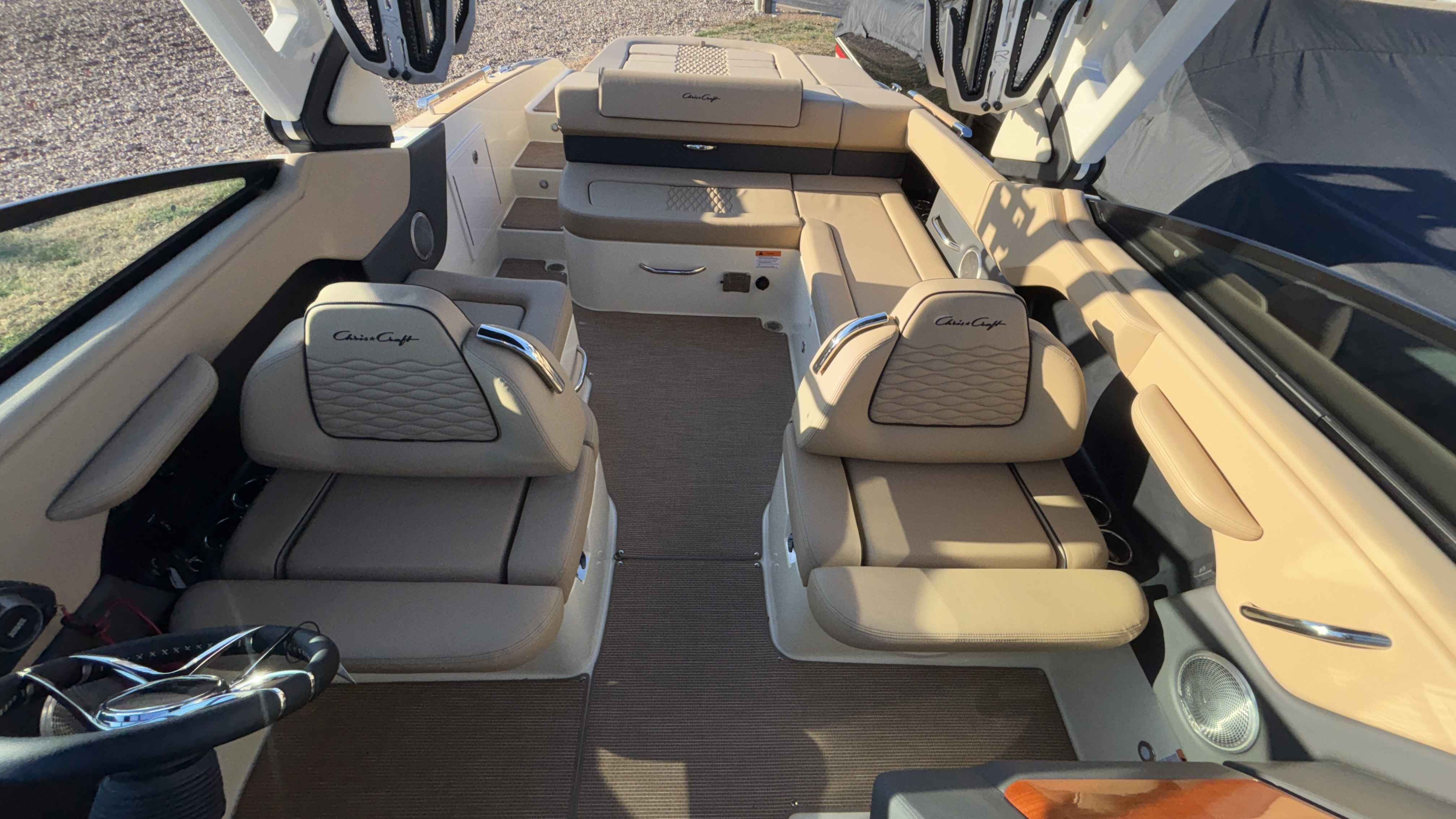 2026 Chris Craft SPORTSTER 28 Sterndrive - Image 31