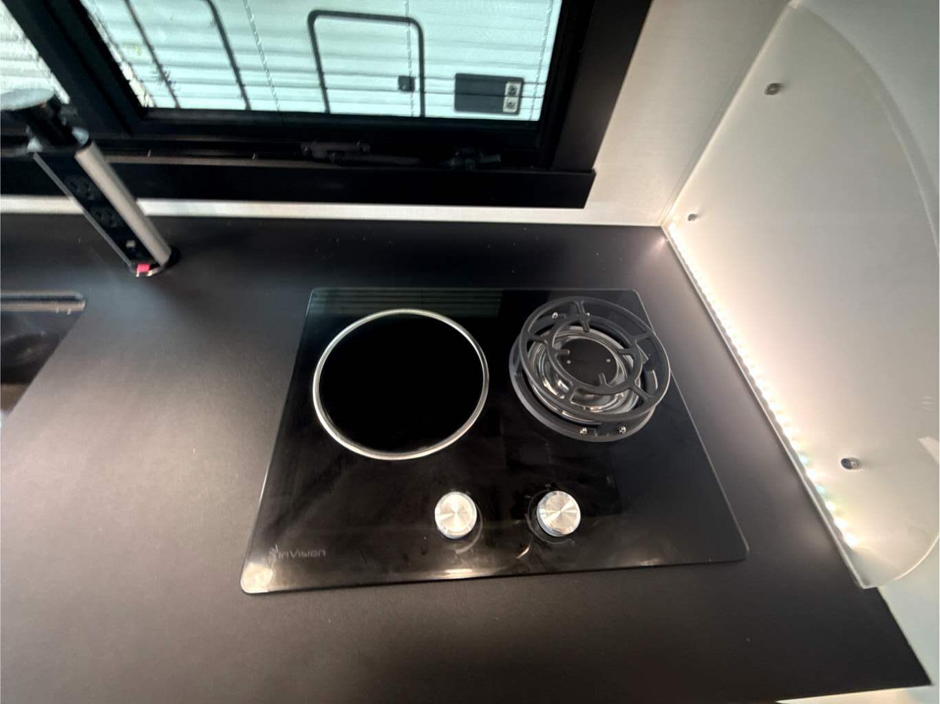 2027 JAYCO MELBOURNE PRESTIGE 25LP - Image 26