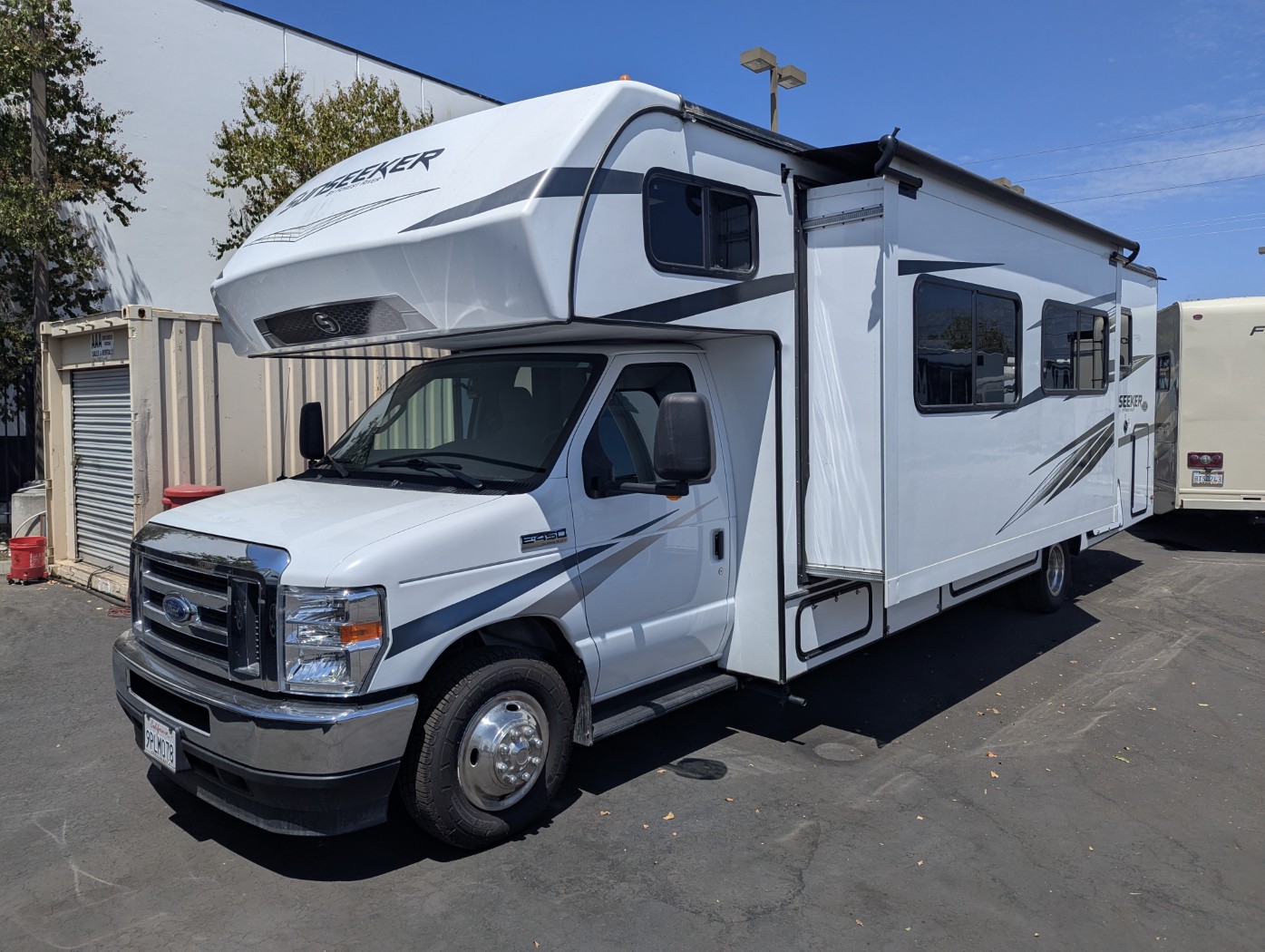 2023 Forest River Sunseeker 2850S LE - Image 3