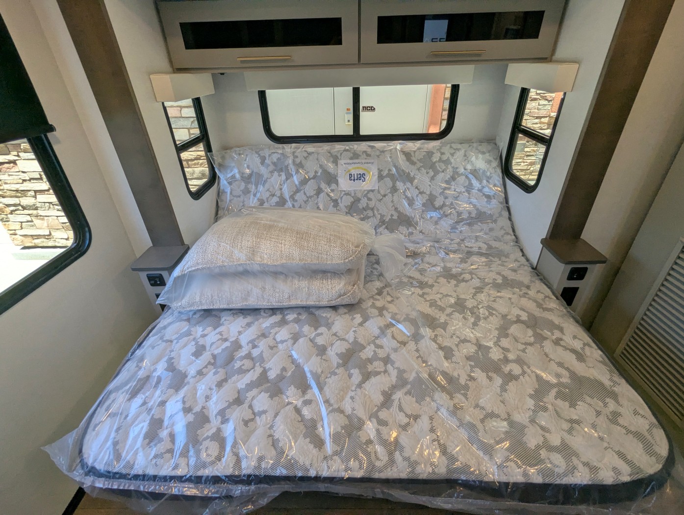 2026 Alliance RV Benchmark 42LFT - Image 38