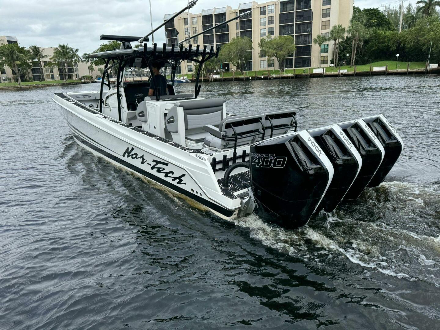 2024 Nor-Tech 392 Super Fish - Image 4