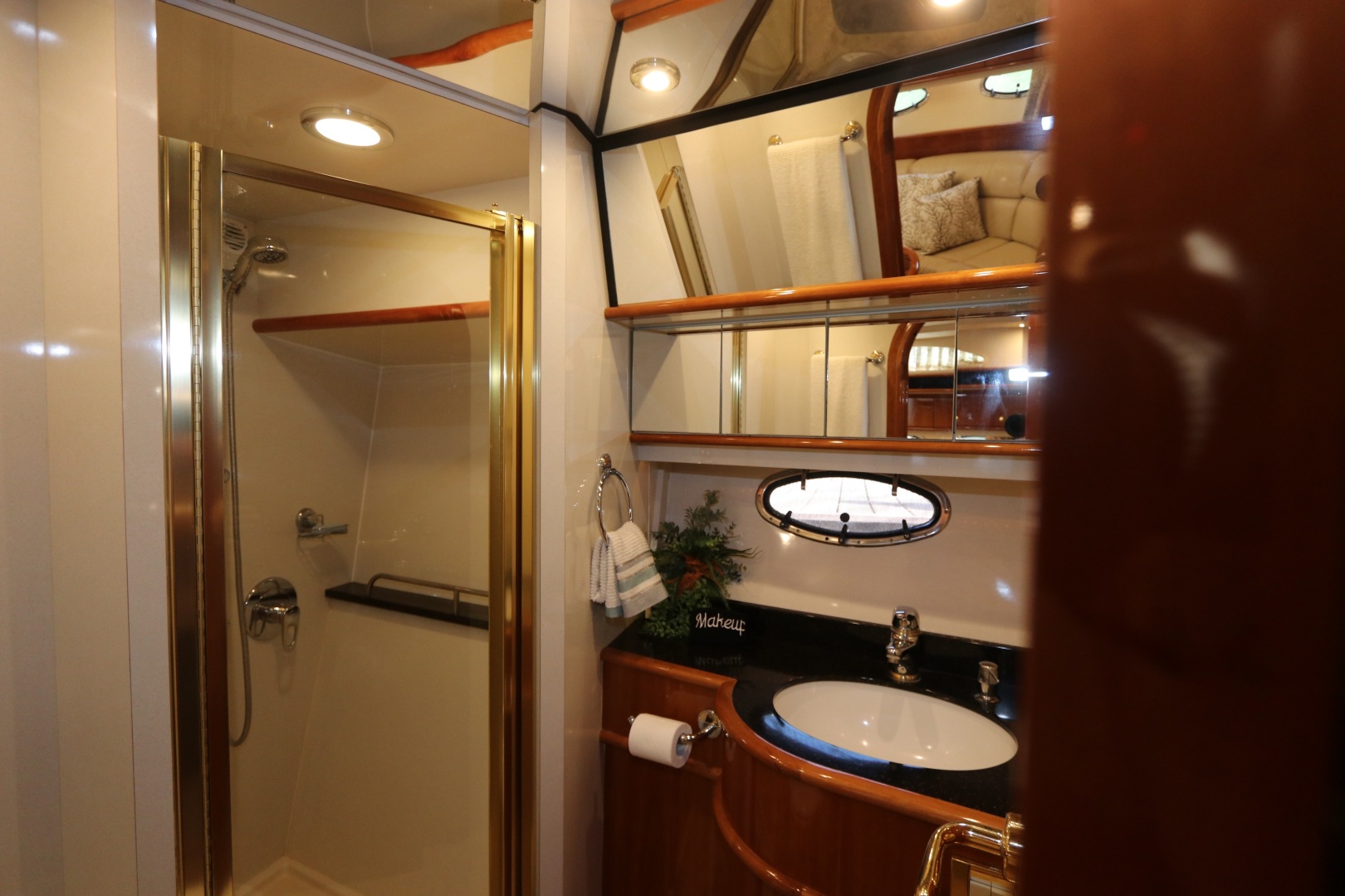 2005 Neptunus 56 Express - Image 46