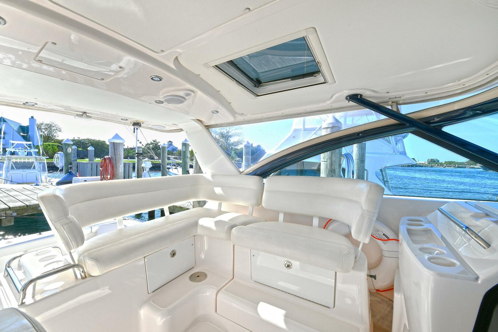 2008 Tiara Yachts 4200 Open - Image 16