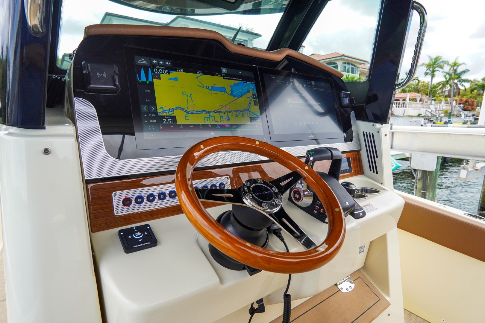 2026 Chris-Craft 31 Catalina - Image 13