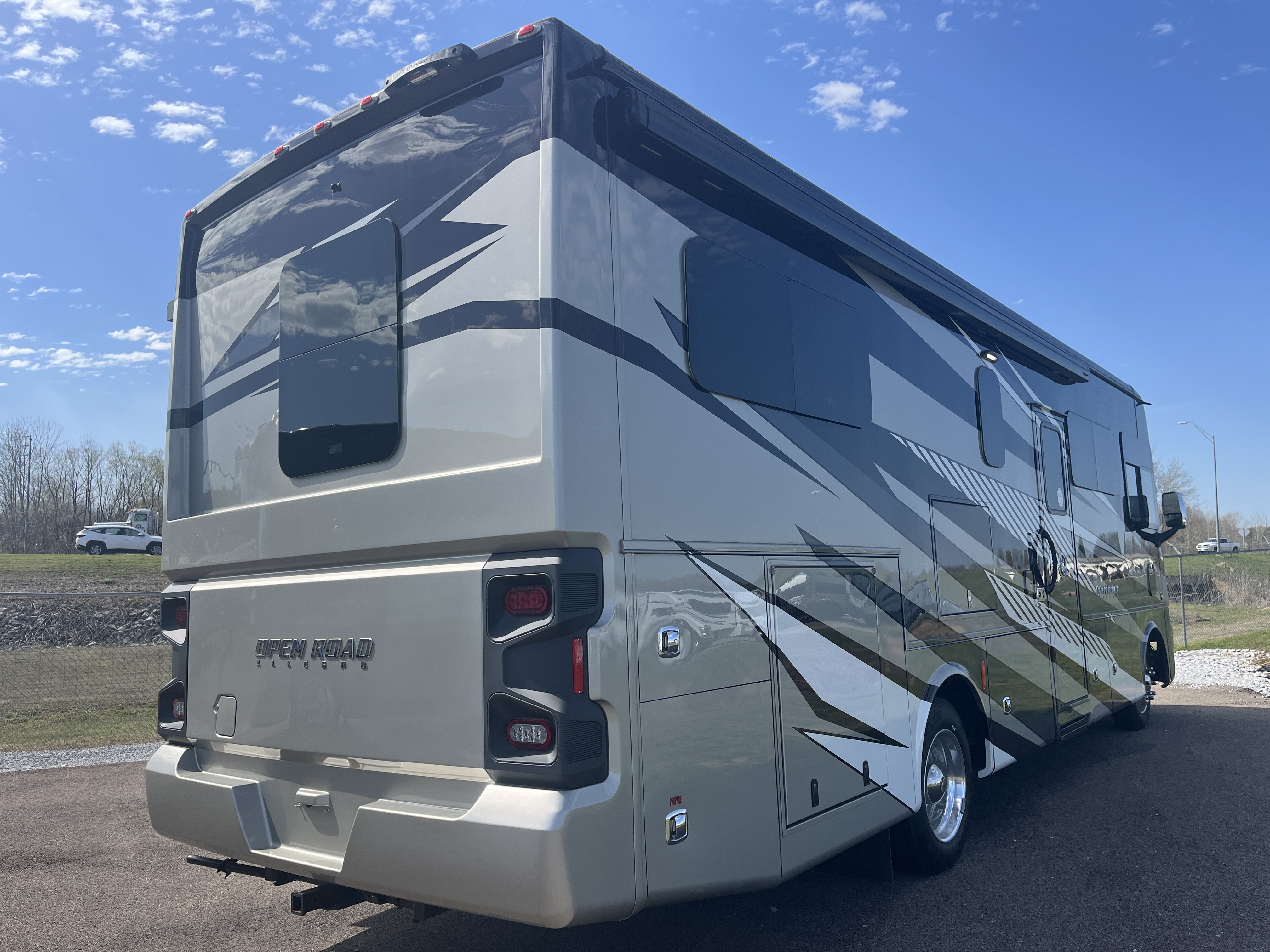 2026 TIFFIN ALLEGRO 29 NA - Image 5