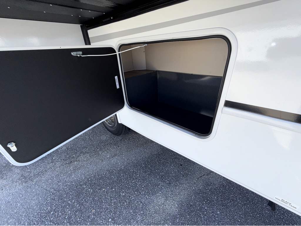 2027 ENTEGRA COACH ODYSSEY 24B - Image 11