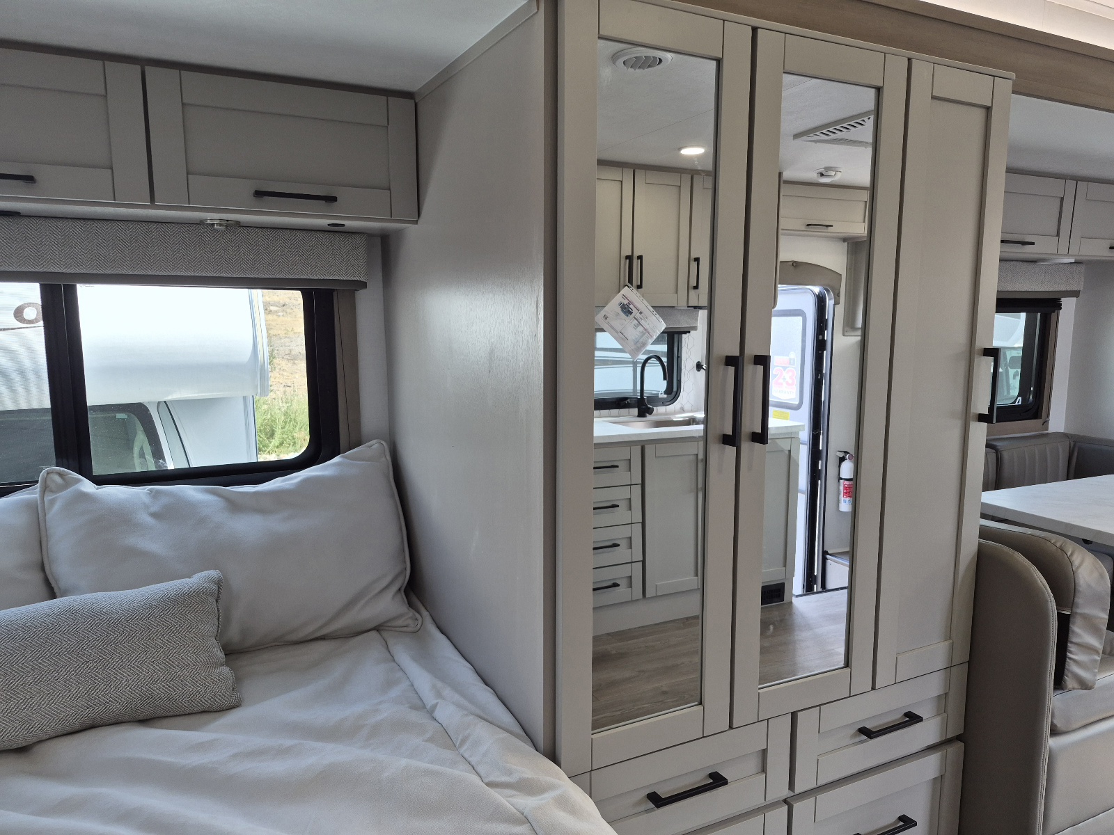 2027 Entegra Coach Odyssey 24B - Image 17