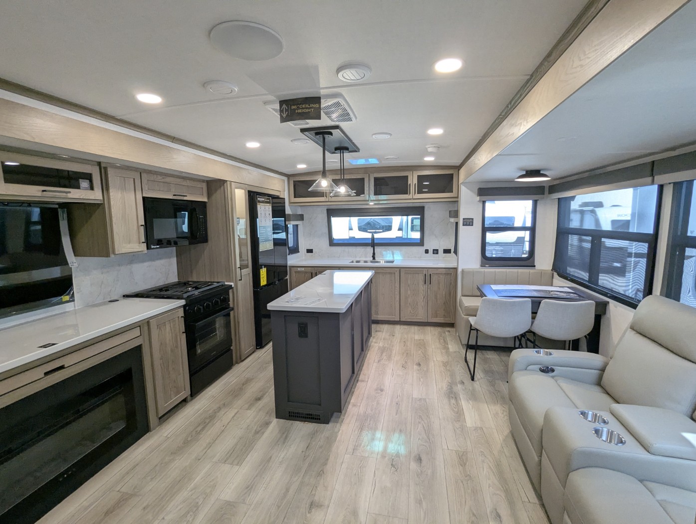 2026 Forest River Rockwood Signature 8339FK - Image 8