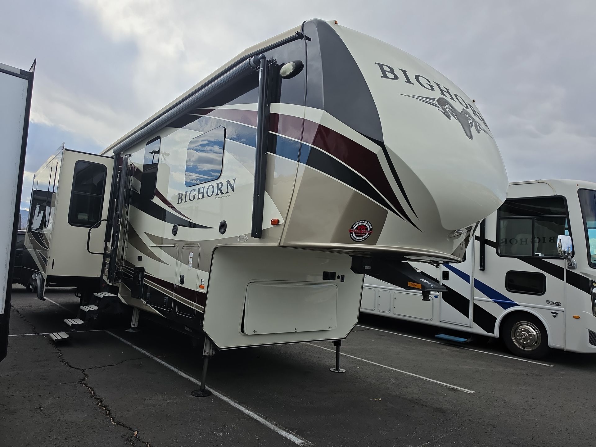 2019 Heartland Bighorn BH 3160 ELITE - Image 26