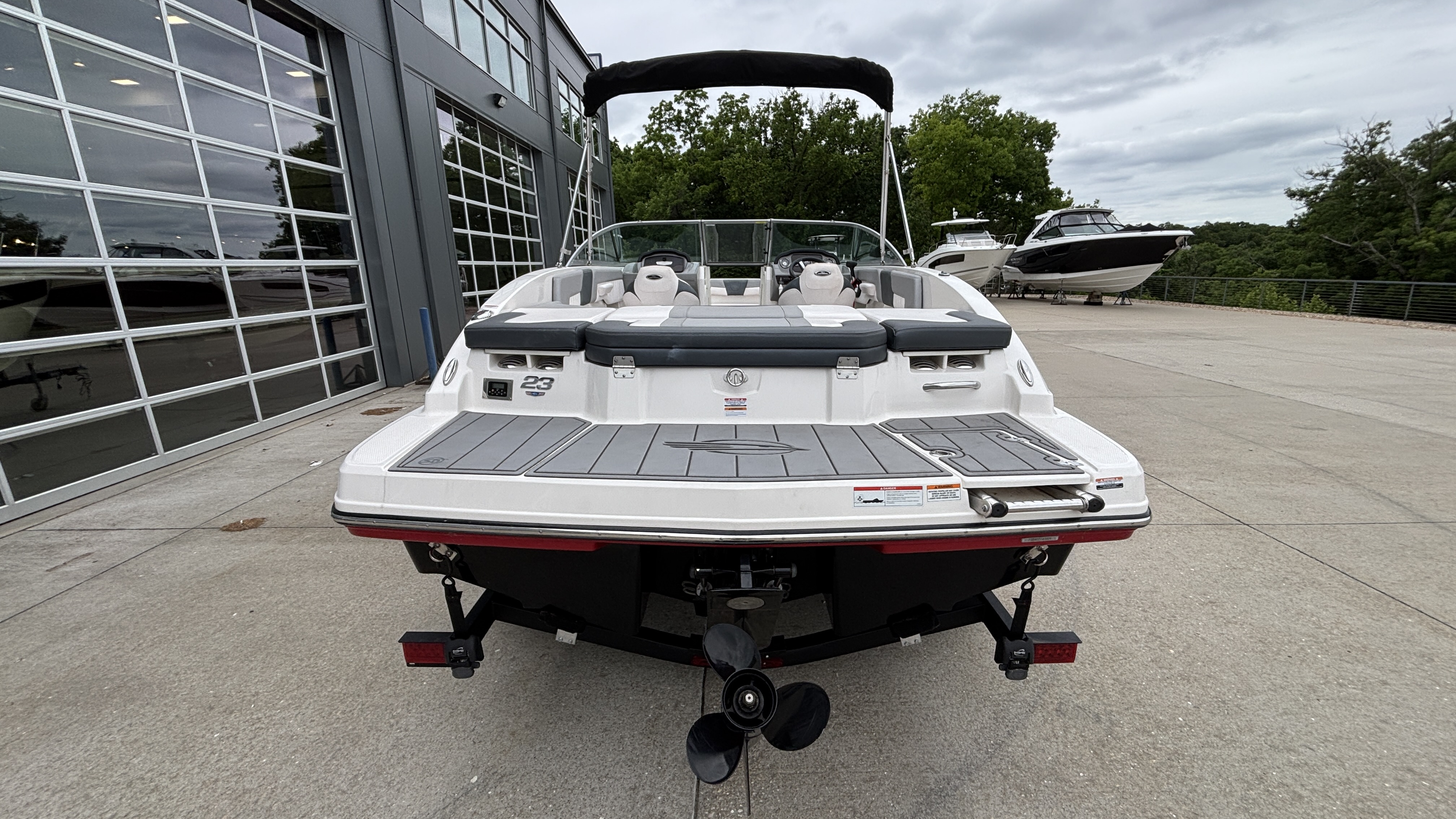 2021 Chaparral 23 SSi - Image 3