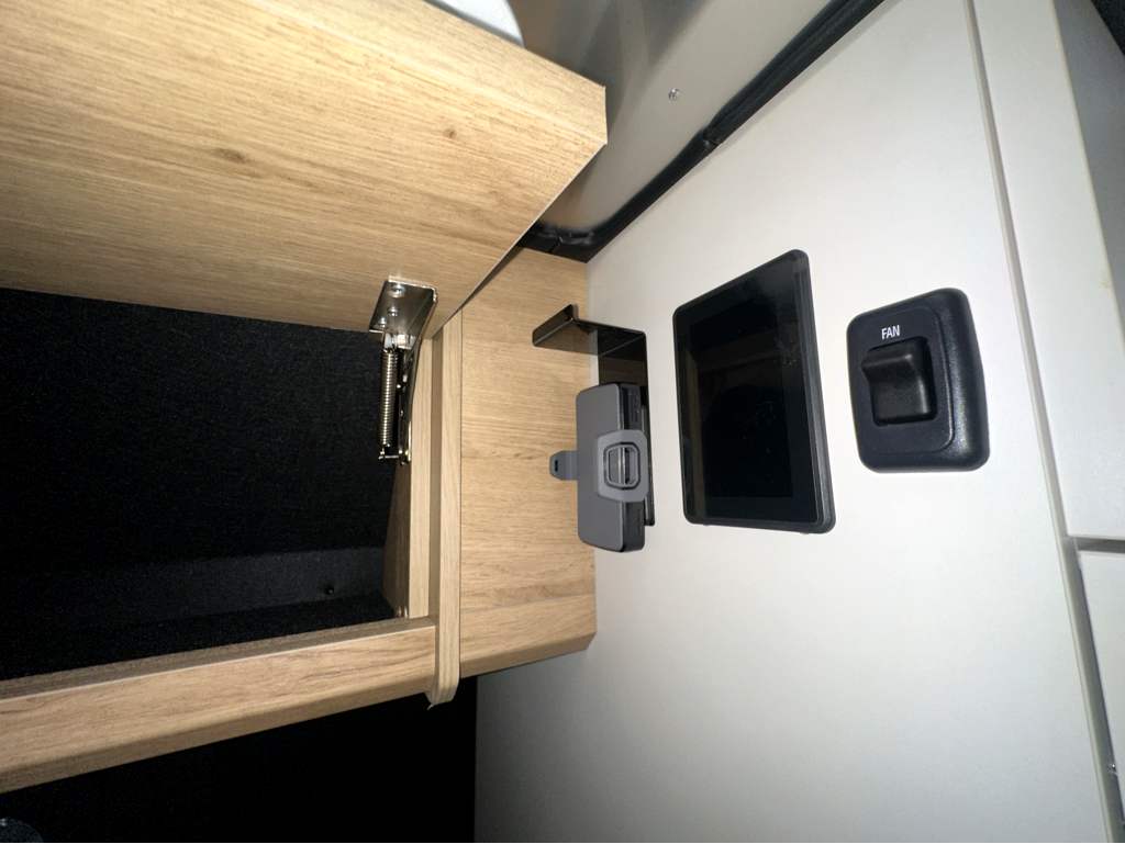 2026 AIRSTREAM RANGELINE POP TOP - Image 23