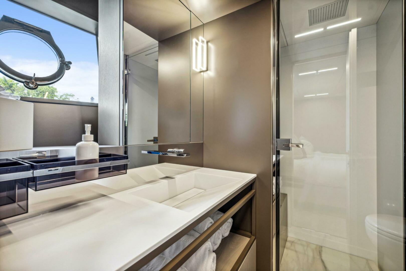 2021 Ferretti Yachts 850 - Image 55
