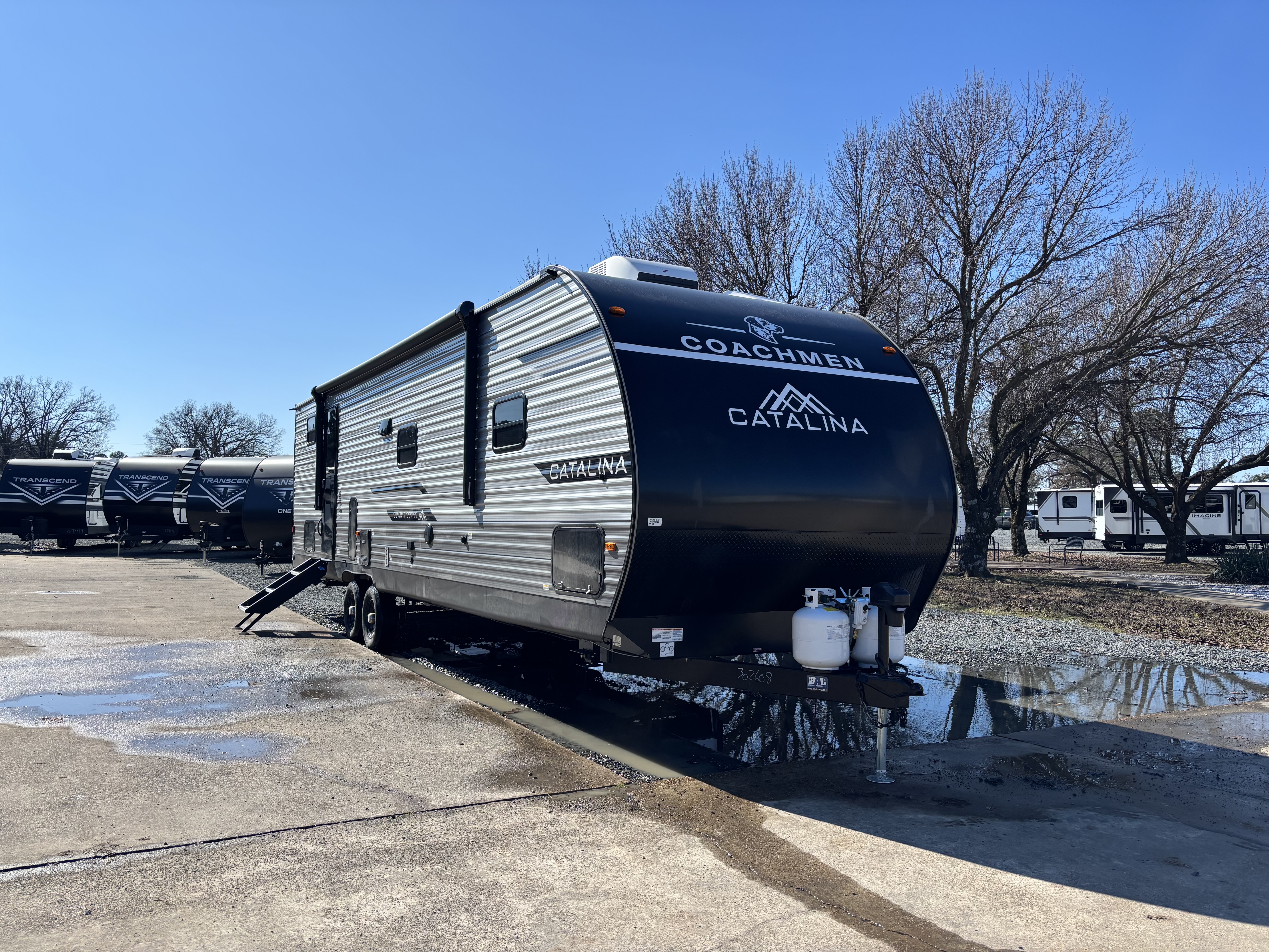 2026 Coachmen Catalina Summit Series 8 281QBUNK - Image 1