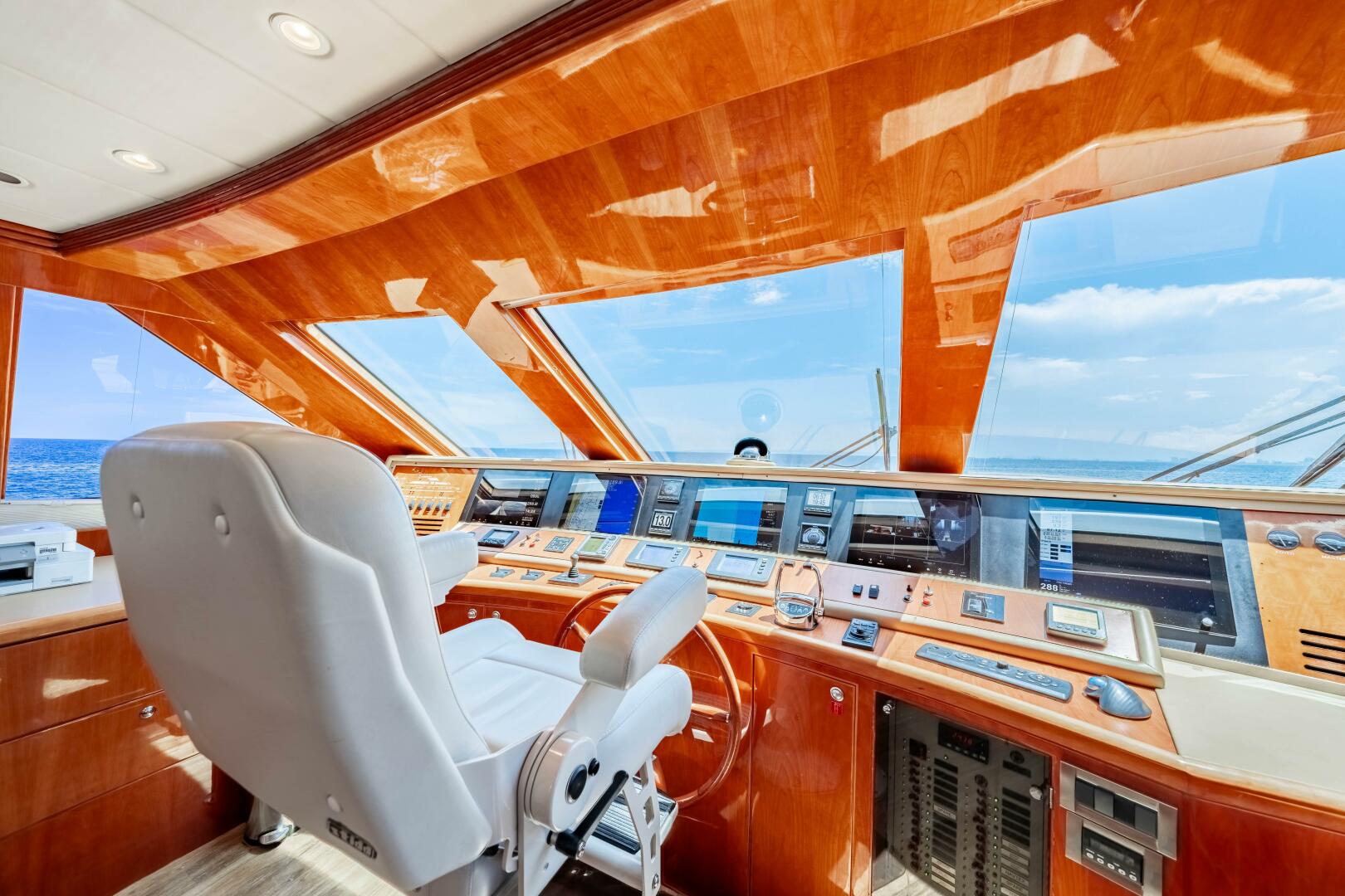 2009 Hargrave Raised Pilothouse - Image 24