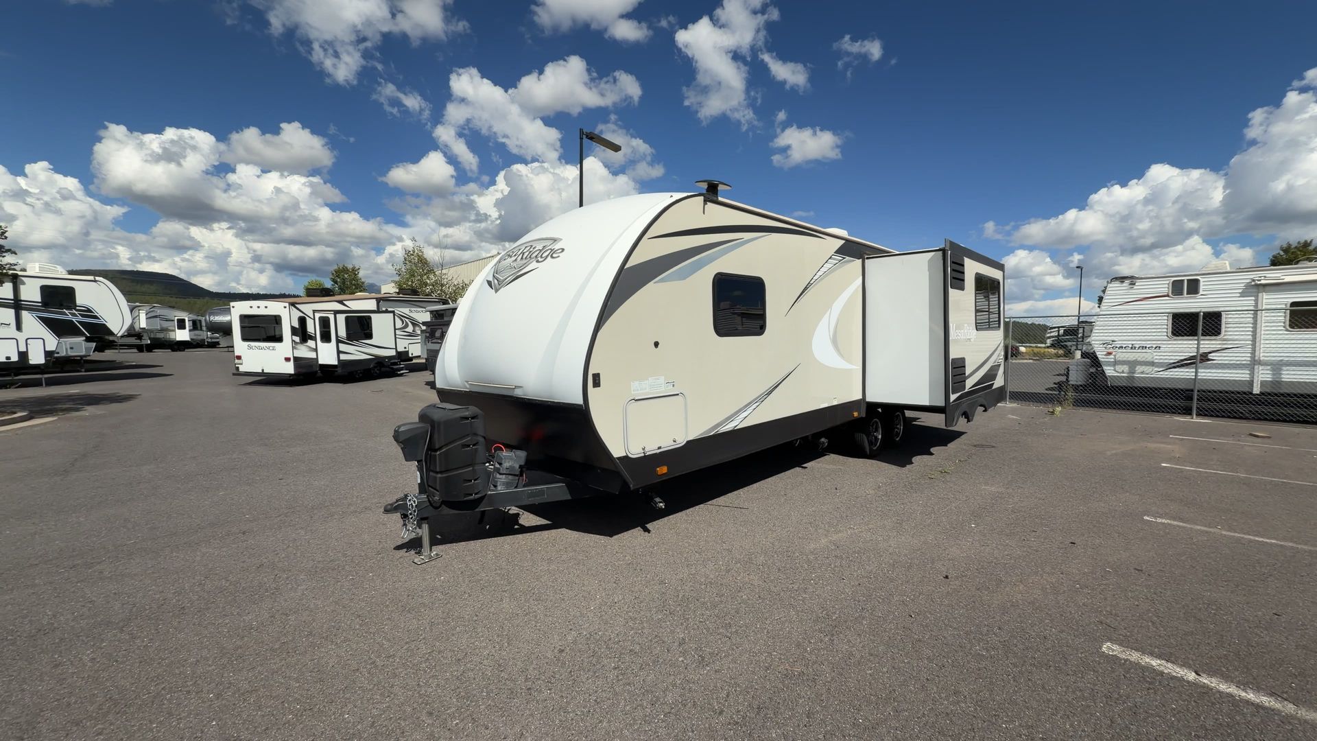 2021 Highland Ridge Mesa Ridge Lite MR2602RL - Image 5