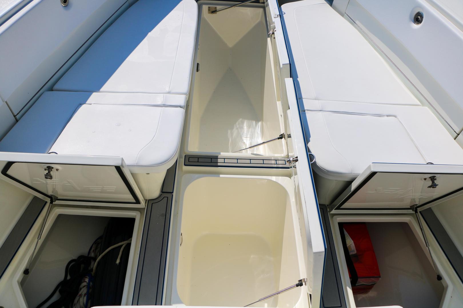 2016 SeaVee 390Z - Image 12