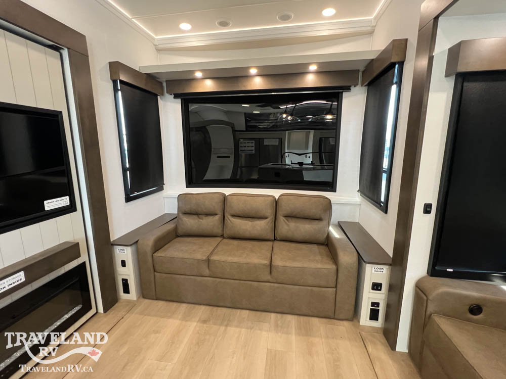 2027 Alliance RV Benchmark 42LFT - Image 16