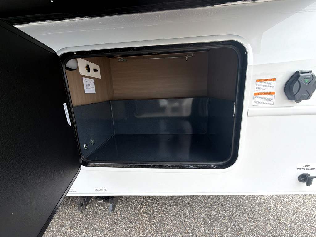 2027 ENTEGRA COACH ODYSSEY 29V - Image 9
