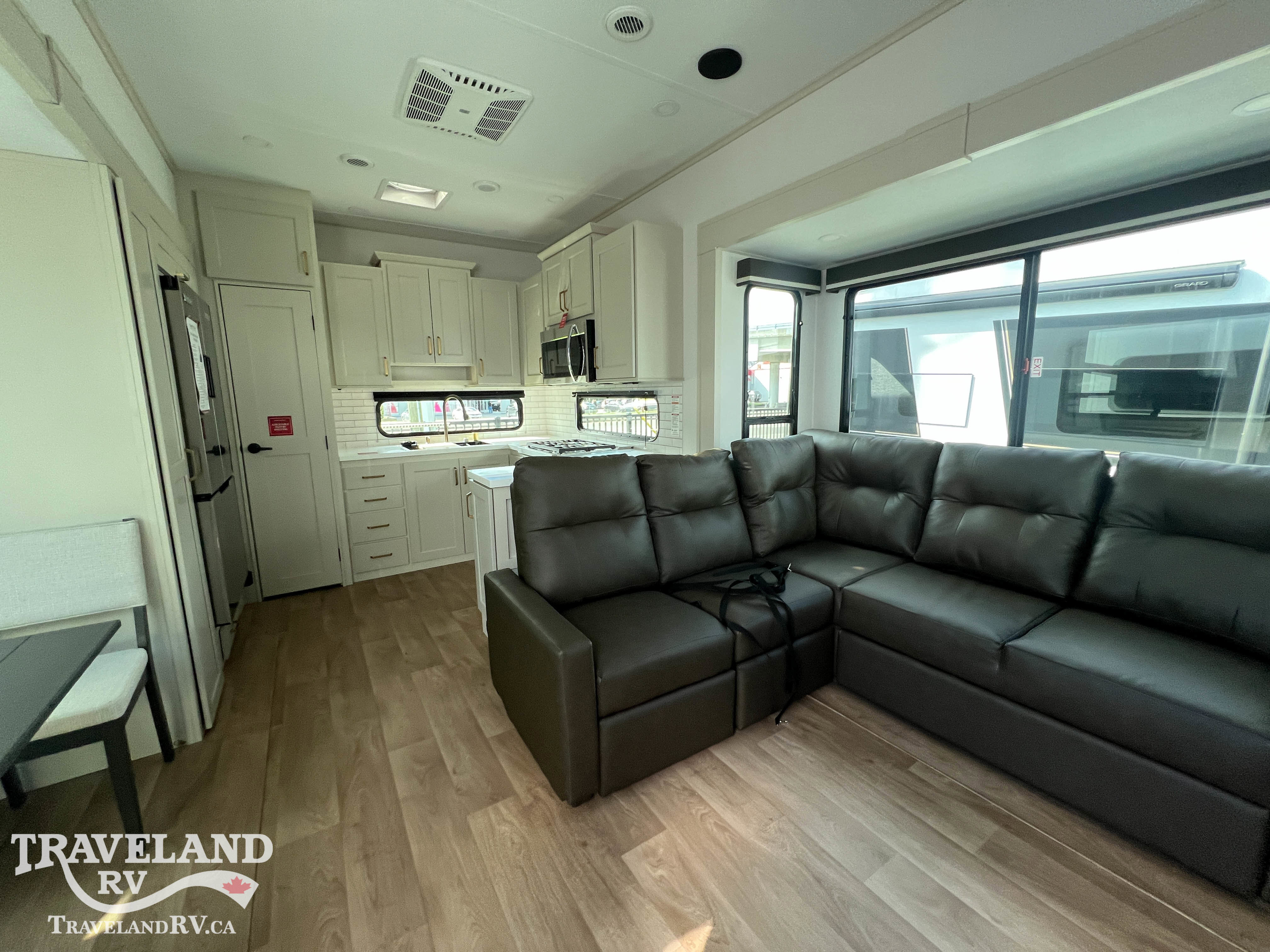 2026 Grand Design Influence 3203GK - Image 6