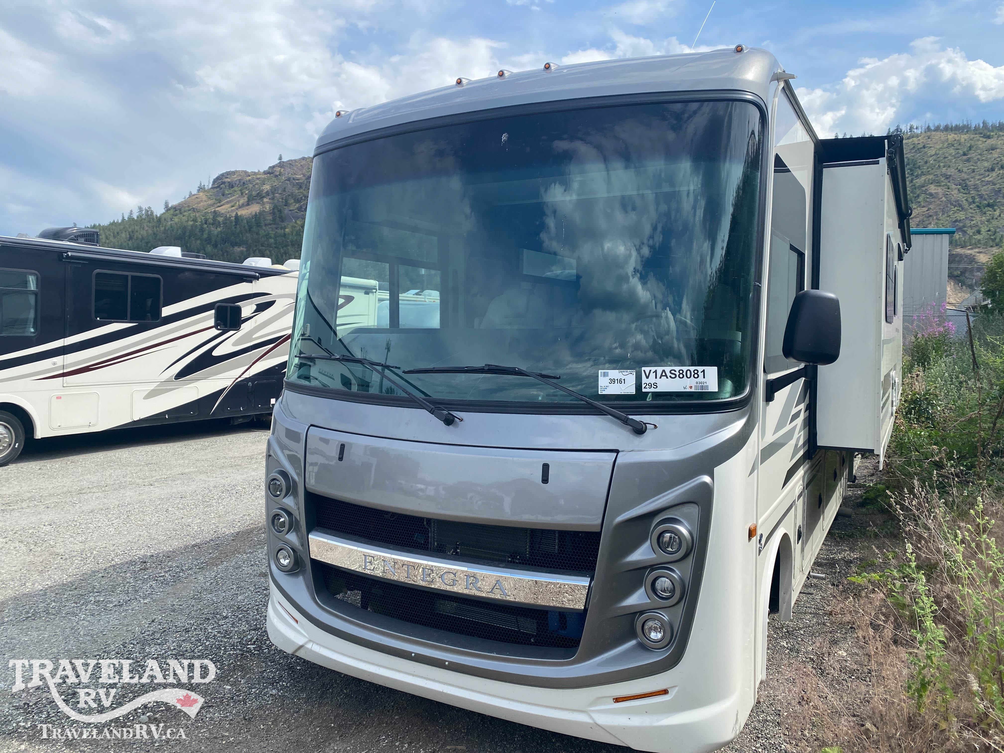 2027 Entegra Coach Vision 29S - Image 6