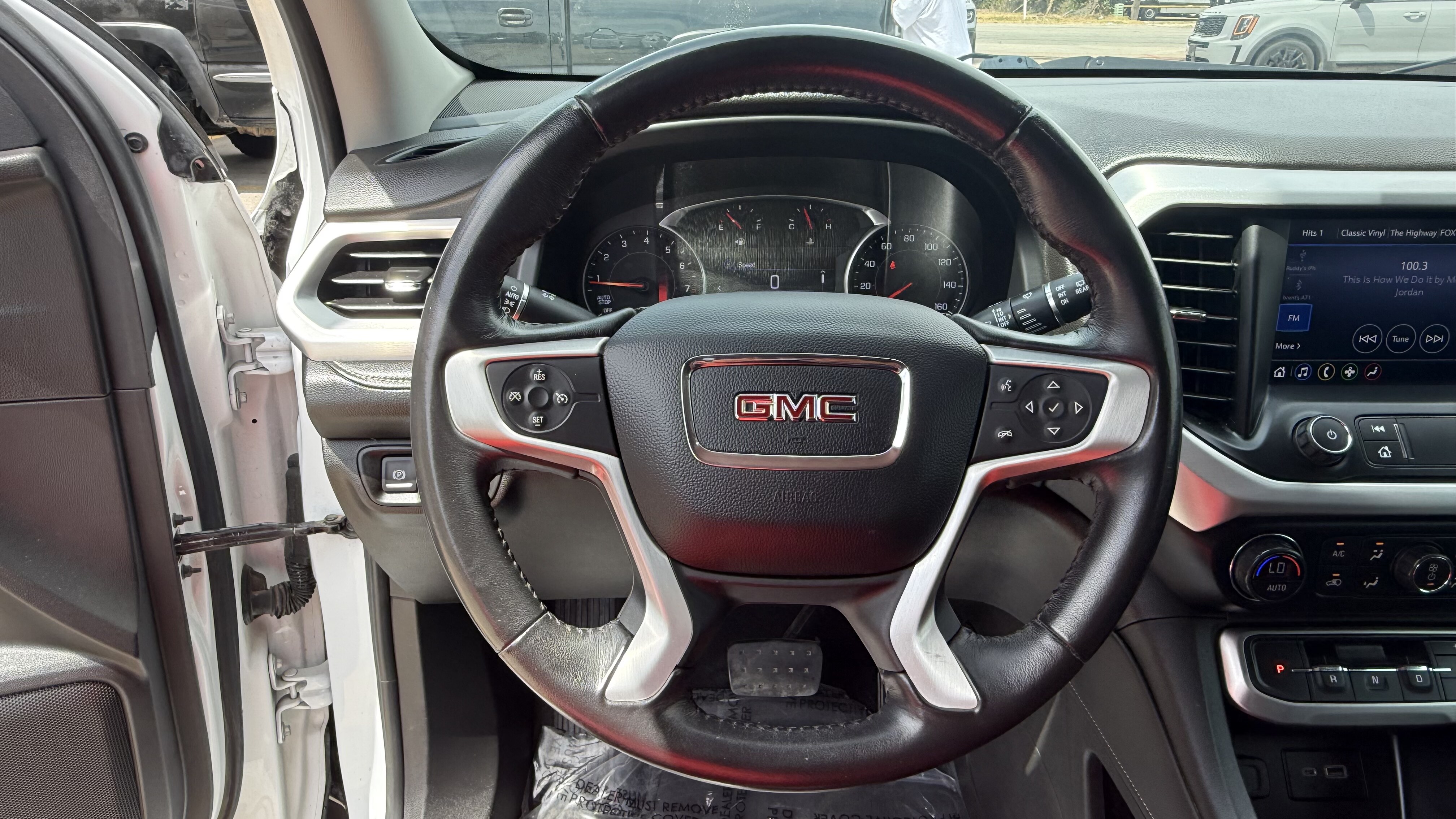 2020 GMC ACADIA-V6 Wagon 4D Denali 2WD - Image 22
