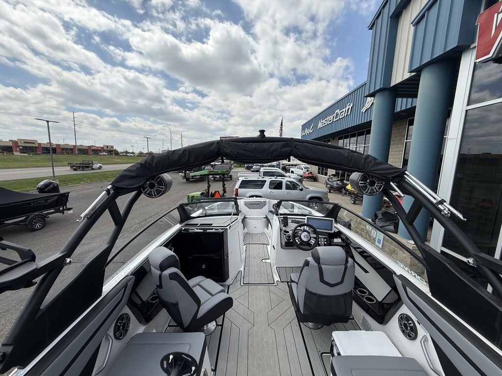 2026 Yamaha Boats 222XD - Image 20