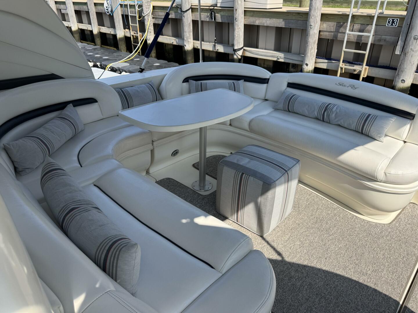 2003 Sea Ray 420 Sundancer - Image 11