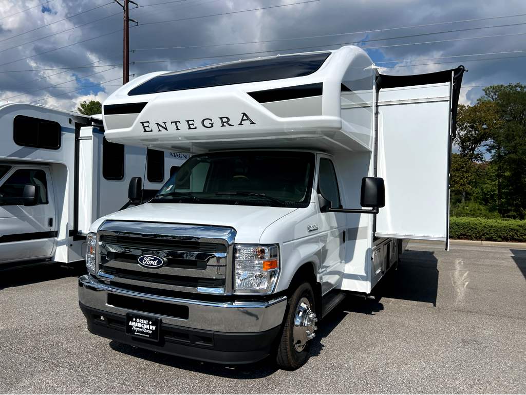 2027 ENTEGRA COACH ODYSSEY 24B - Image 2