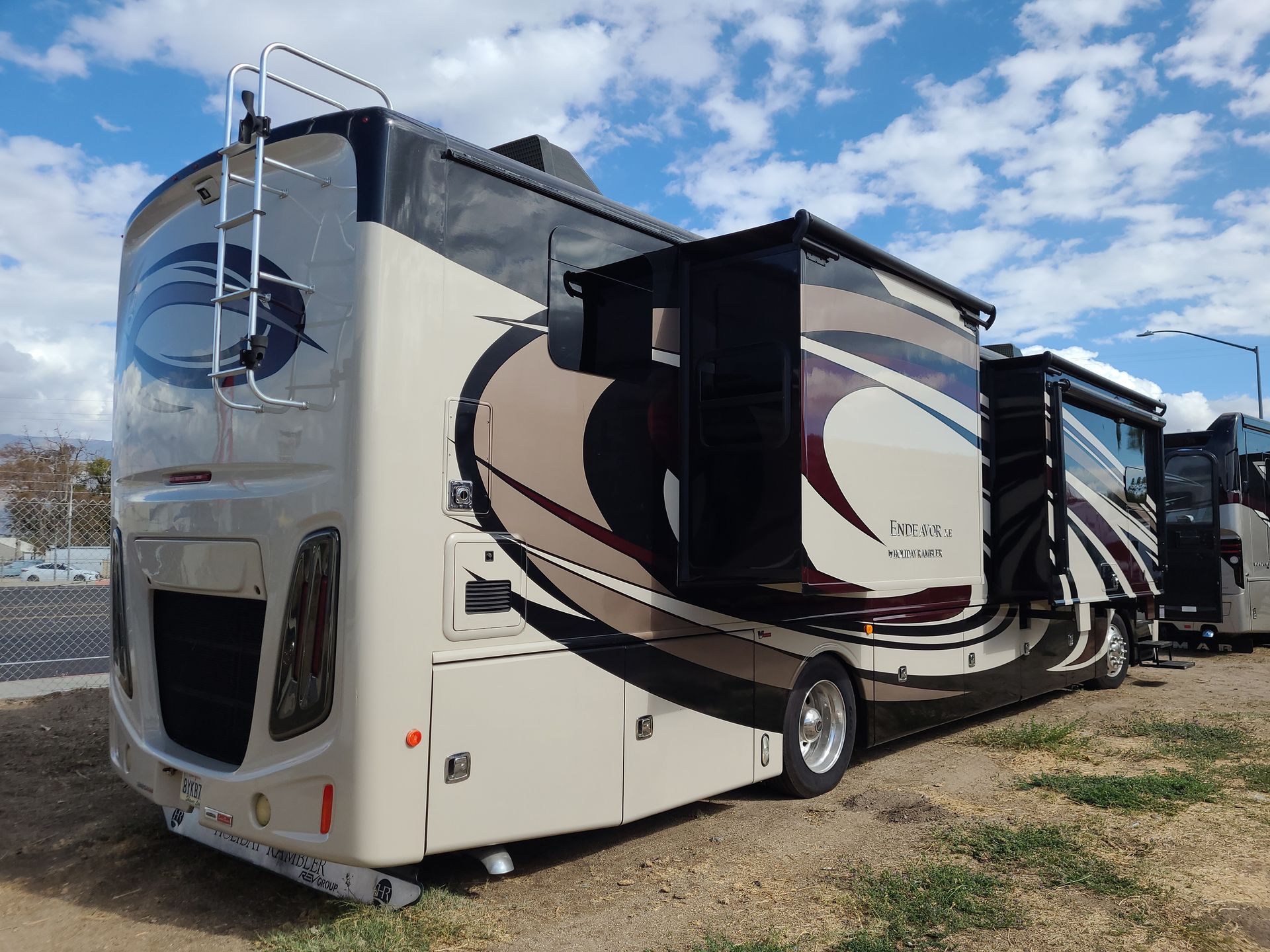 2017 Holiday Rambler Endeavor XE 38K - Image 10