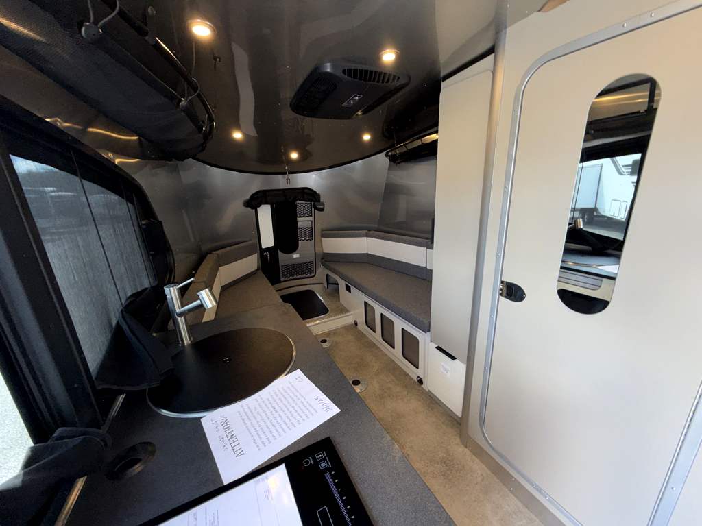 2026 AIRSTREAM Basecamp 20XE - Image 11