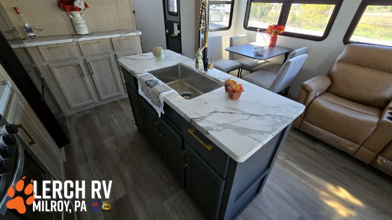 2026 KZ RV Ridgeway 36MB - Image 17