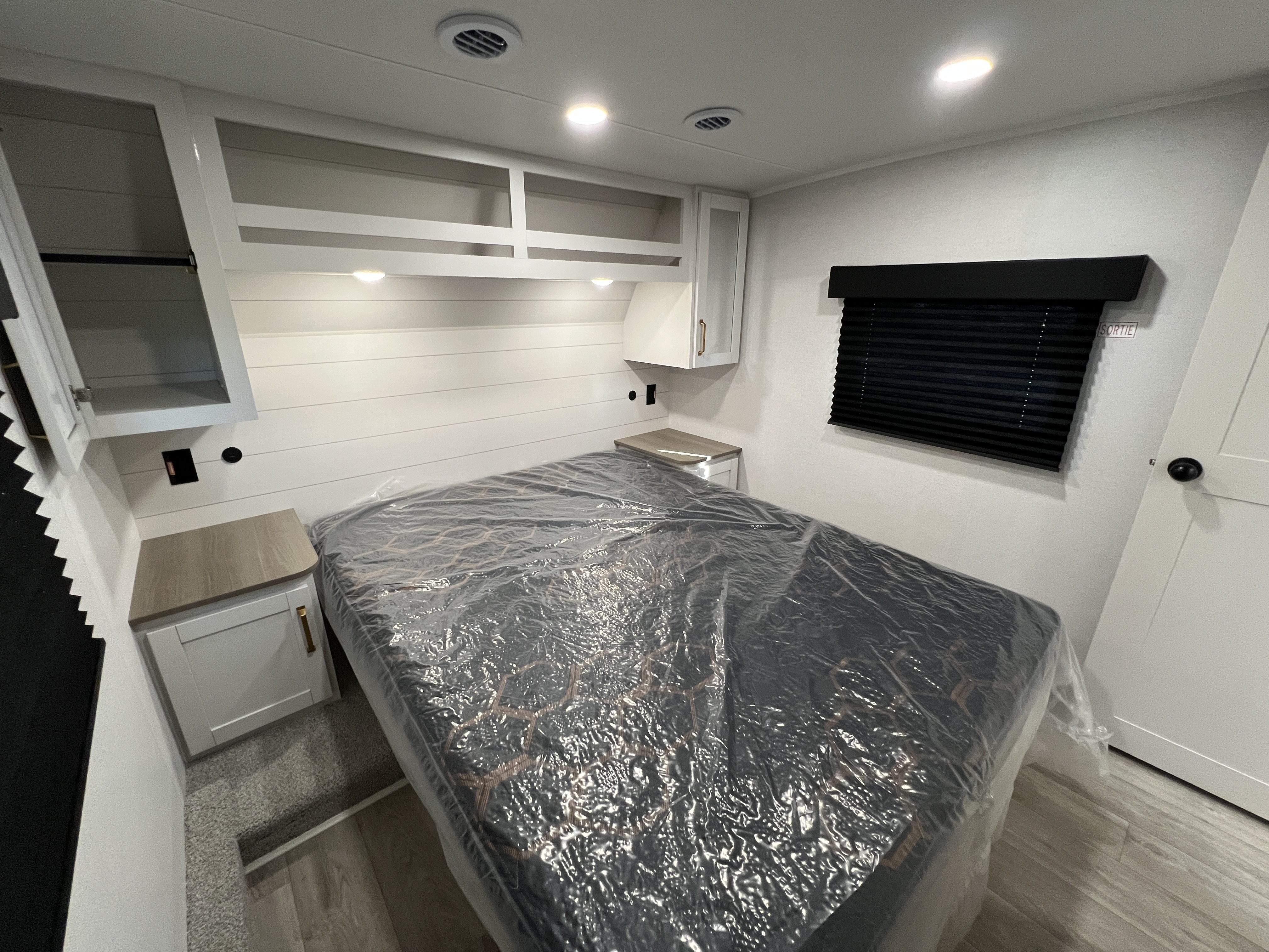 2027 Jayco Eagle SLE 28BHU - Image 29