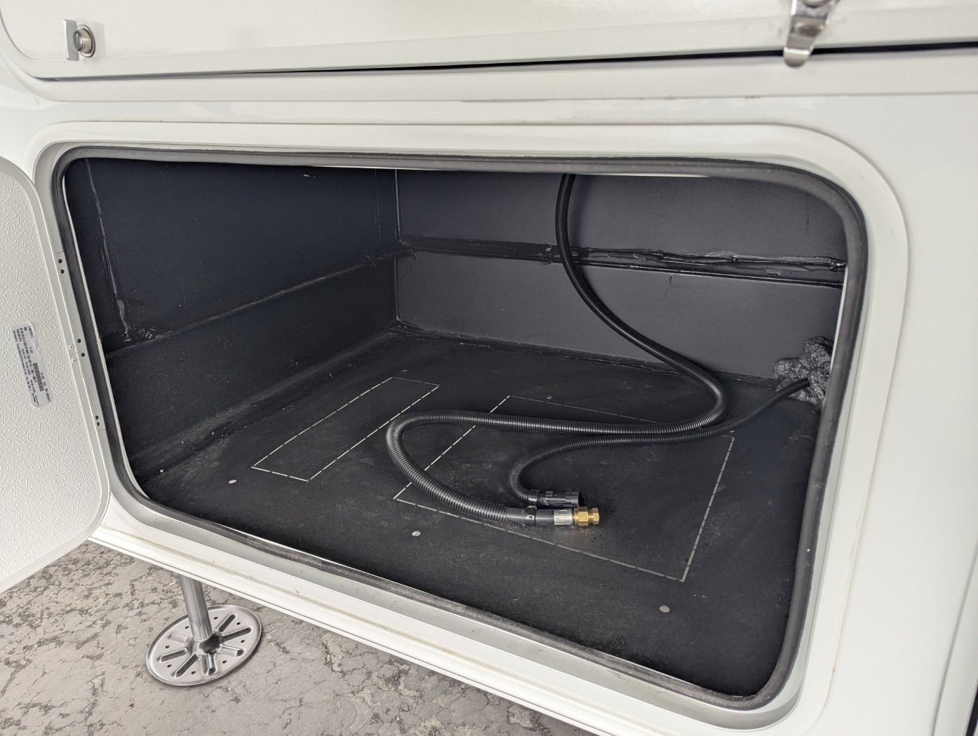 2027 Alliance RV Paradigm 310RL - Image 6