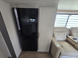 2027 VENTURE RV STRATUS 282VFD - Image 10