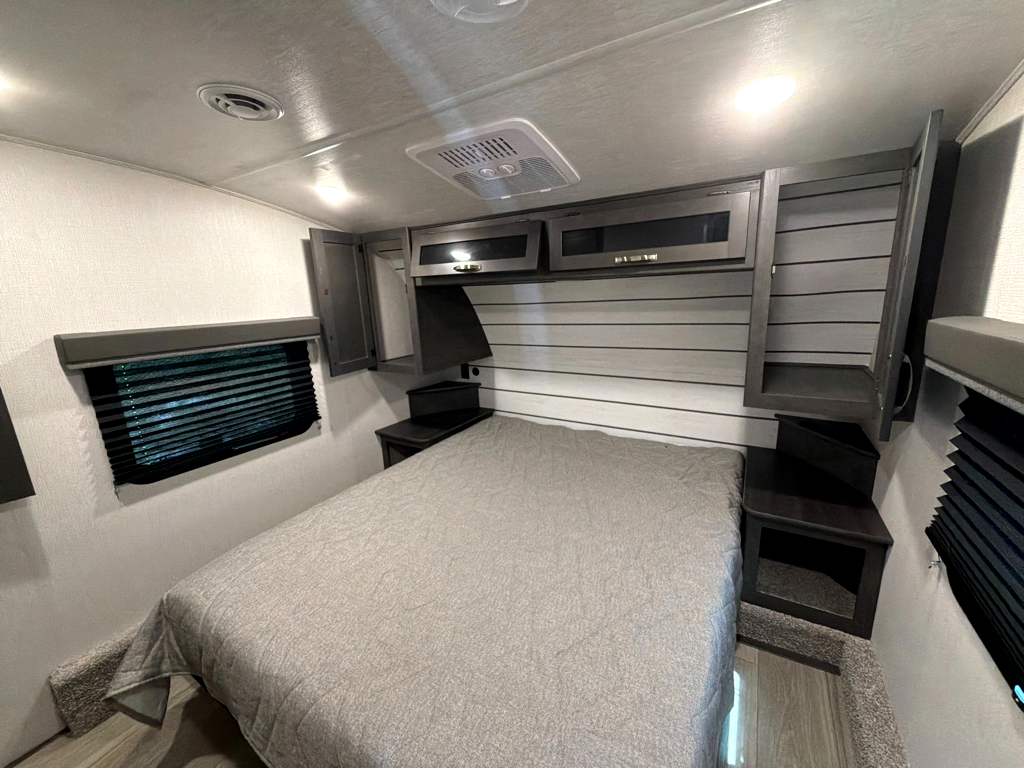 2025 Keystone COUGAR 2700BH - Image 30