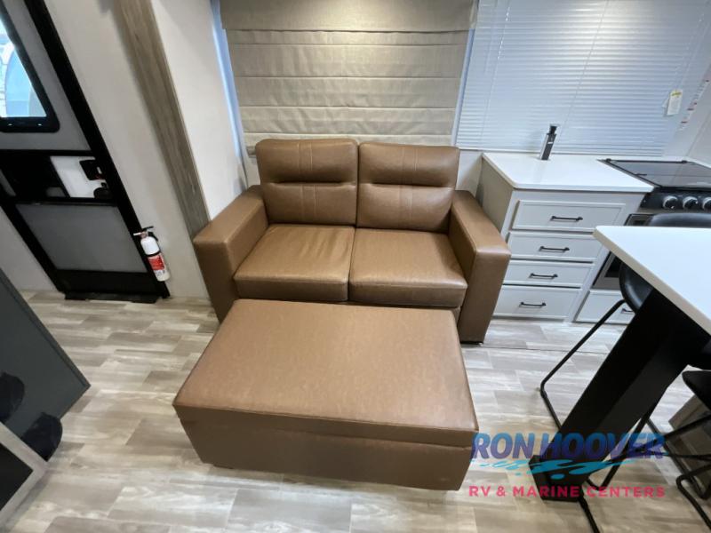 2025 FOREST RIVER 3400BH - Image 12