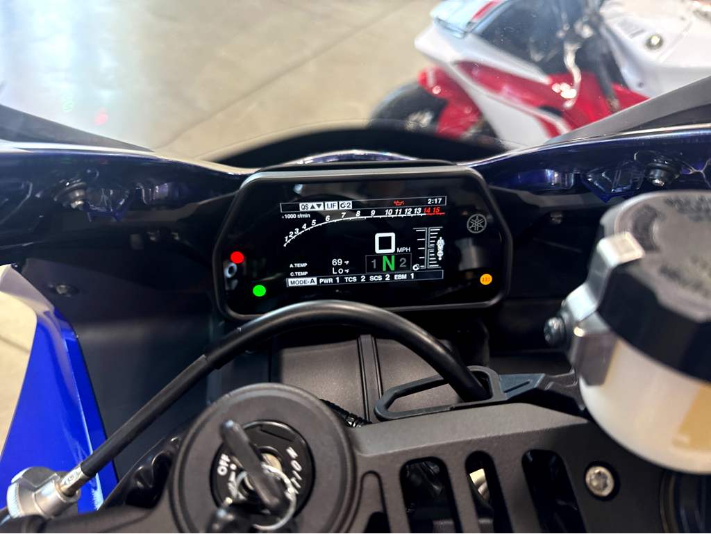 2026 Yamaha YZF-R1 - Image 7