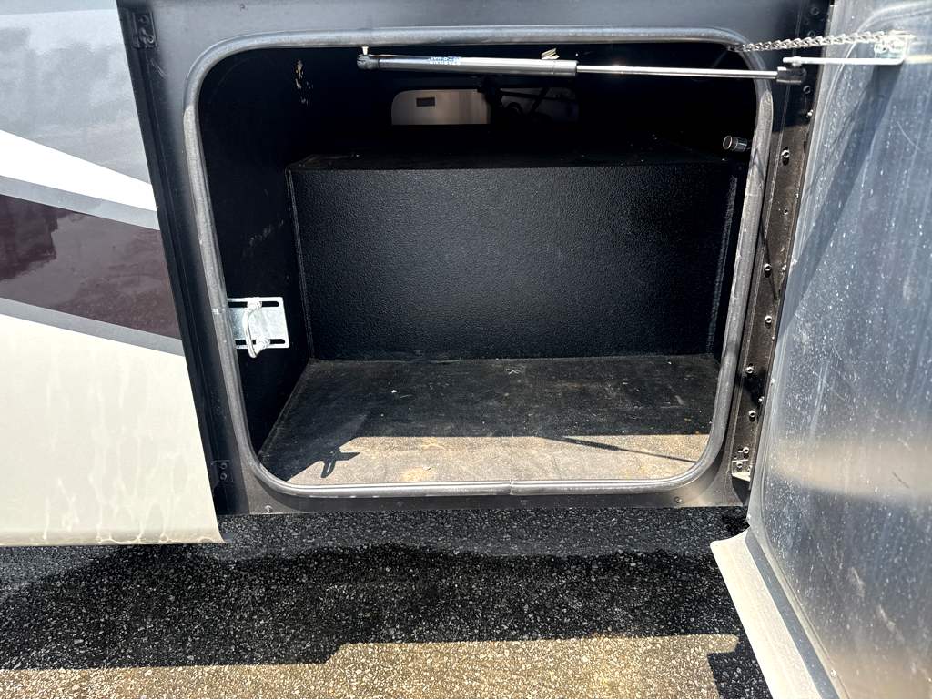 2023 TIFFIN ALLEGRO 36UA - Image 7