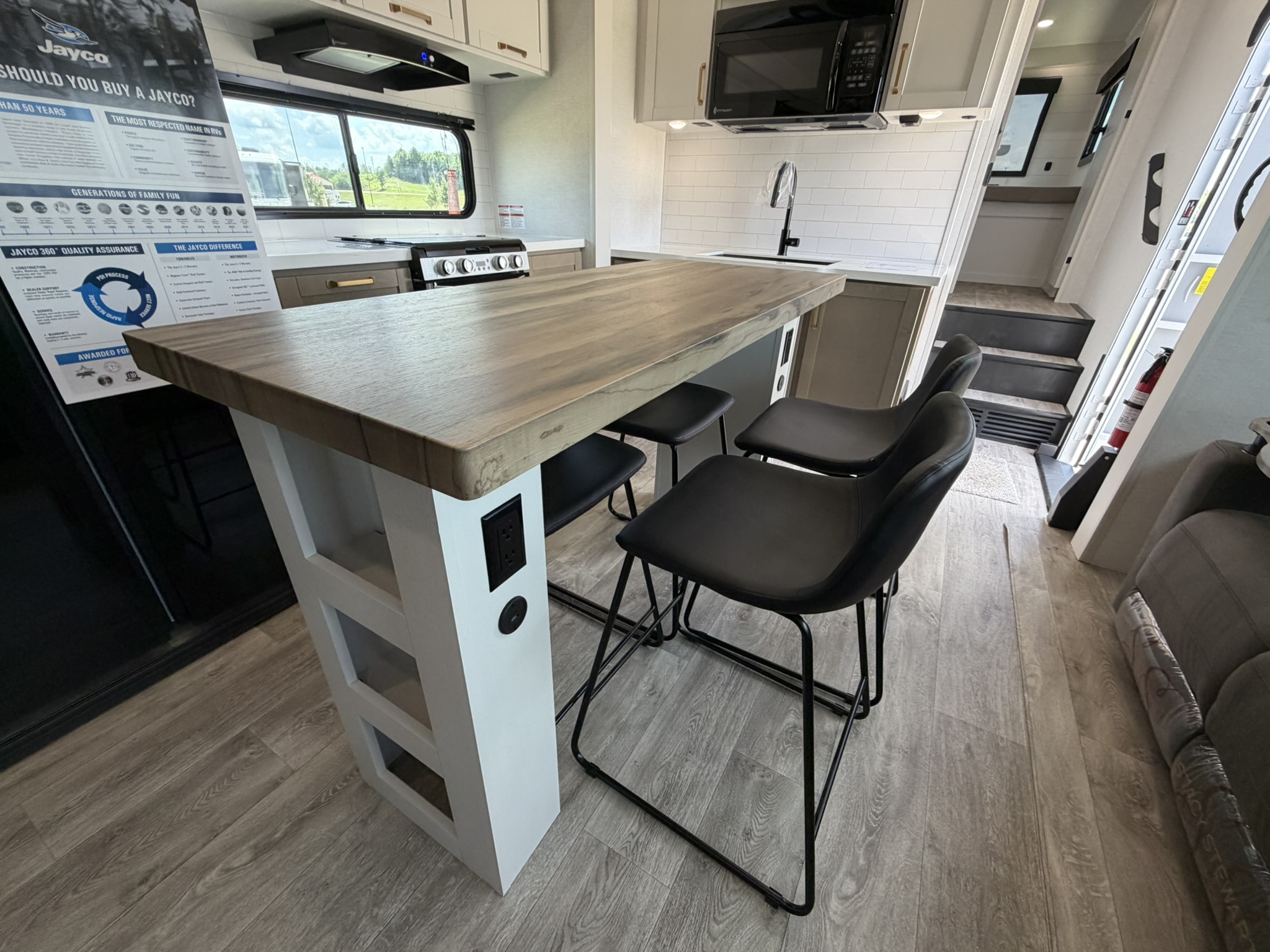 2027 JAYCO EAGLE 367TBTS - Image 25