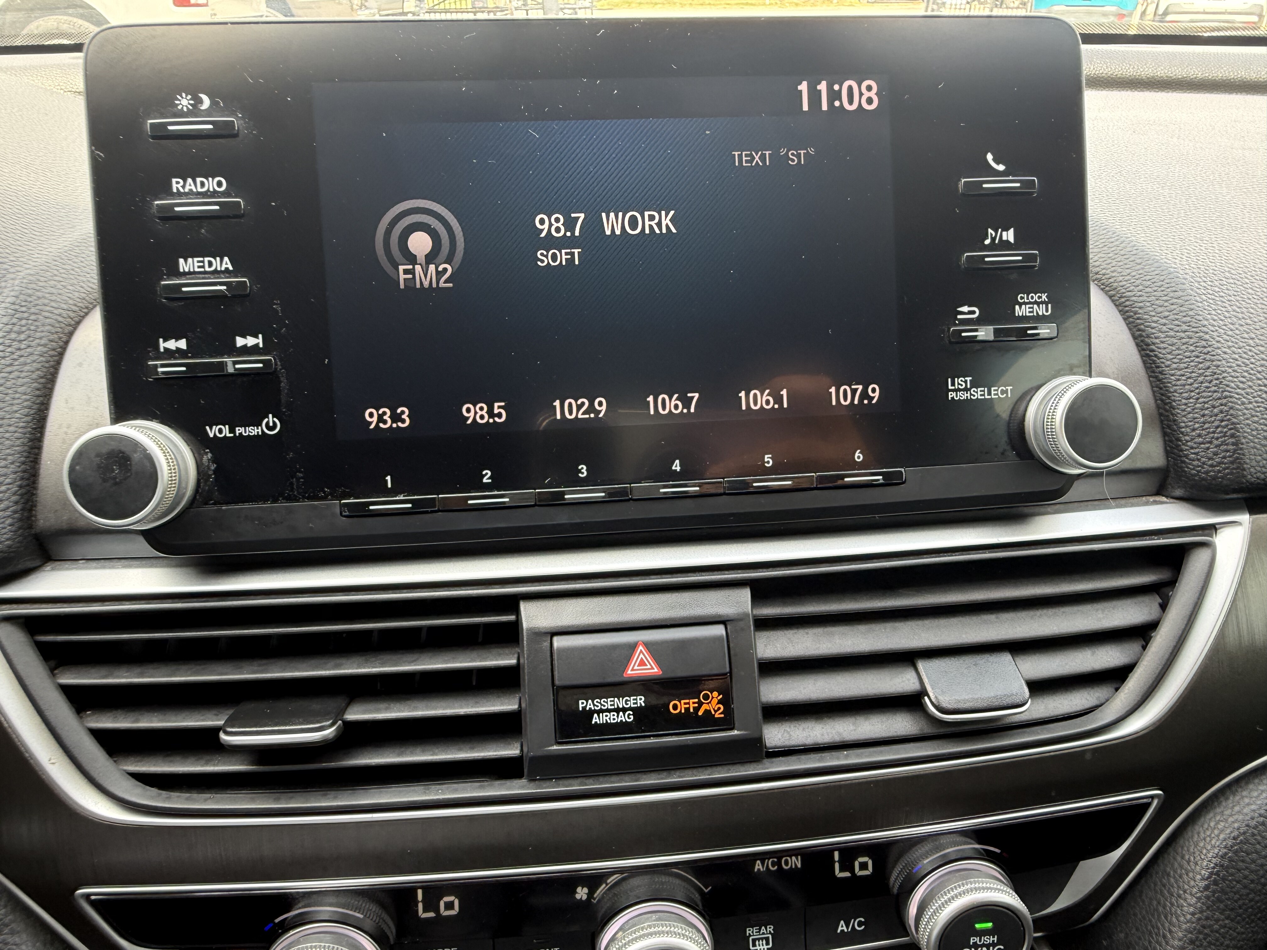2018 Honda Accord Sedan 4D LX I4 - Image 24
