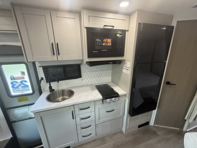 2027 JAYCO REDHAWK SE 22C - Image 12