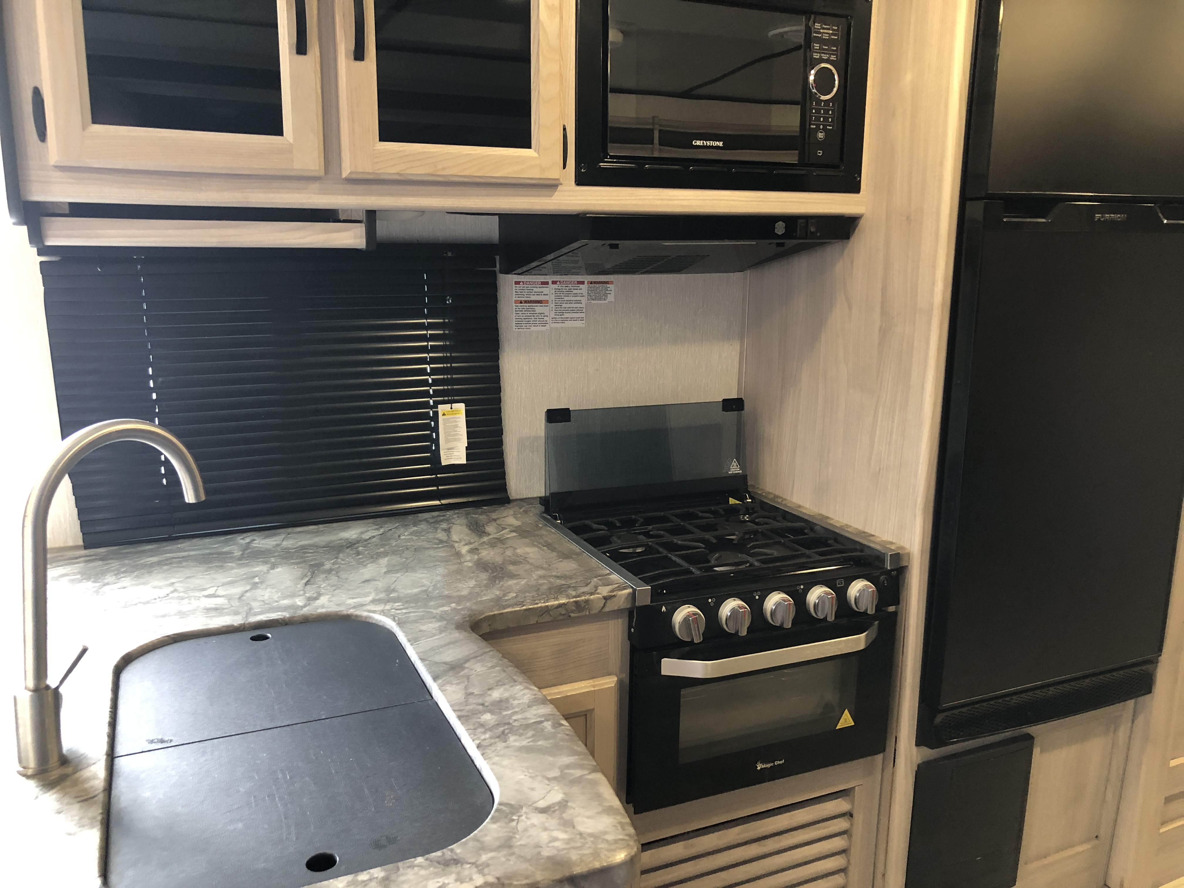 2021 Coachmen Northern Spirit Ultra Lite 2963BH - Image 12