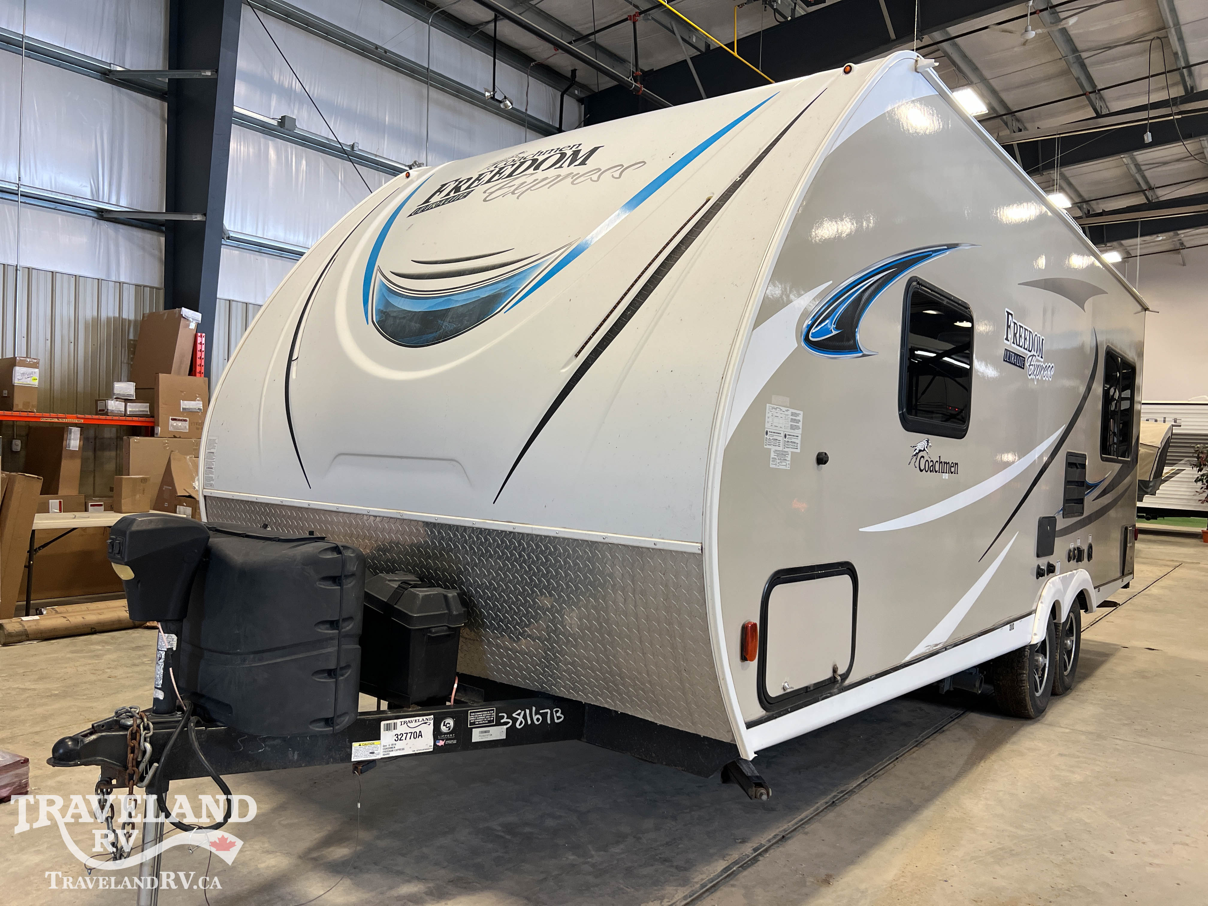 2019 Coachmen Freedom Express Ultra Lite 204RD - Image 6
